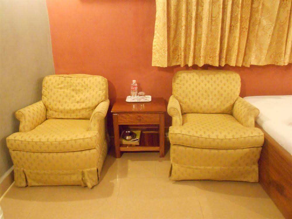 One Stop Hostel Phnom Penh Esterno foto