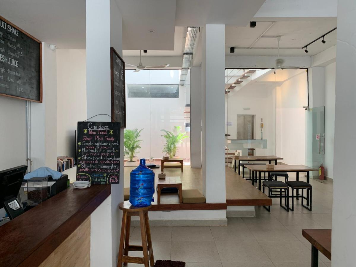One Stop Hostel Phnom Penh Esterno foto